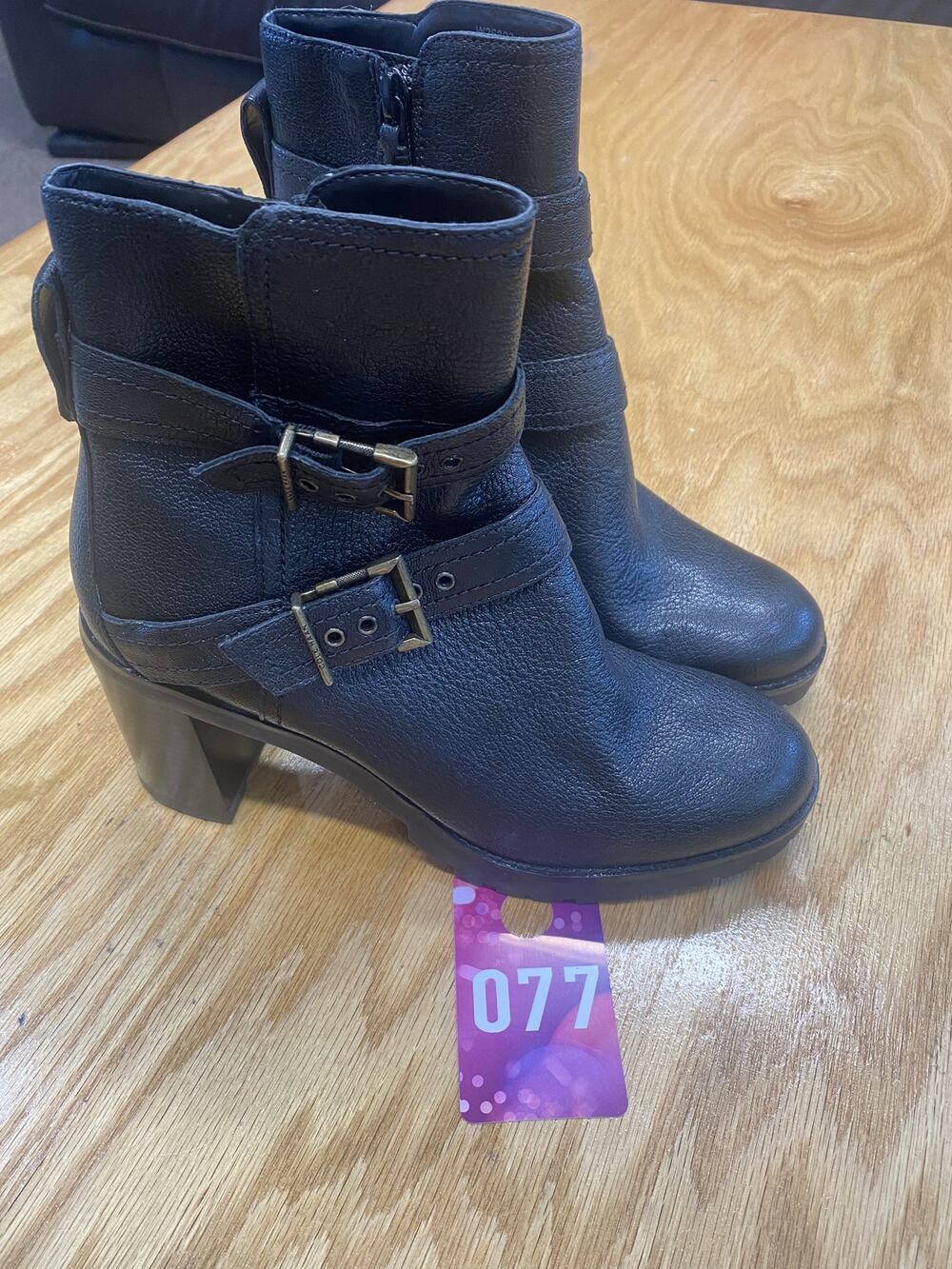 Cole Haan Women's 7 B Black Leather Block Heel Side Zip Round Toe Buckle Bootie
